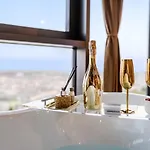 Hanza Tower Gold *