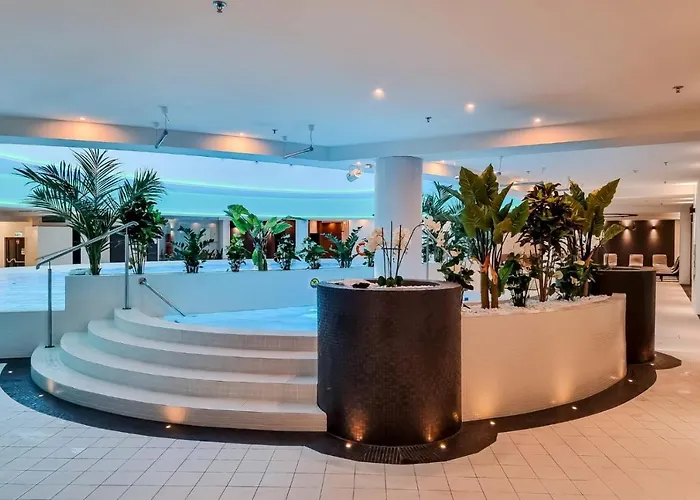 Hanza Tower Gold アパート *